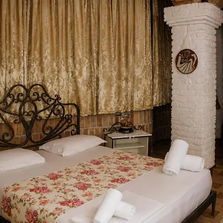 Iliada 5* Tirana